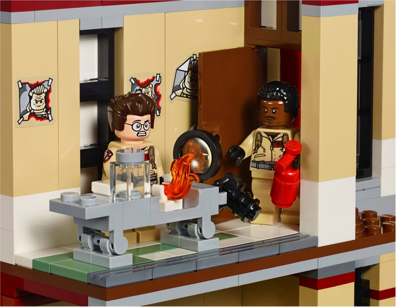 Illustration for article titled Our First Look Inside the Lego Ghostbusters Firehouse HQ Reveals So Many Wonderful Details